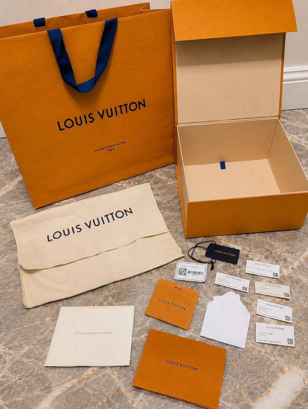 Louis Vuitton M20971 Maxi Bumbag Complete Box Dust Bag Shopping Bag Tag Set